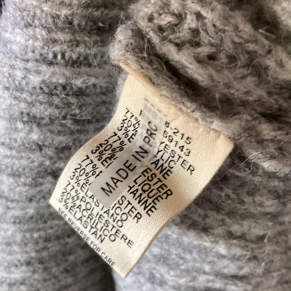 SOLD - NWT FRNCH Soft Oversized Long Sleeve Knit Grey Sweater - Picture 6 of 6